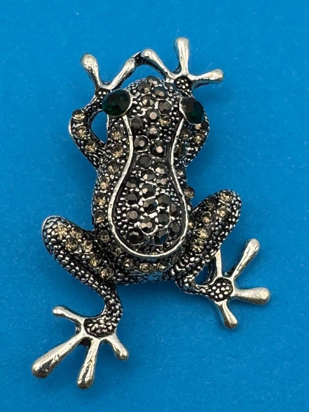 Pave Grey Rhinestone Frog Brooch Pin Green Eyes Silver Tone Textured Costume